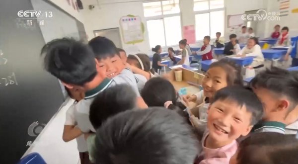 融易富配资 焦点访谈｜分数之外，如何守护青少年身心健康？