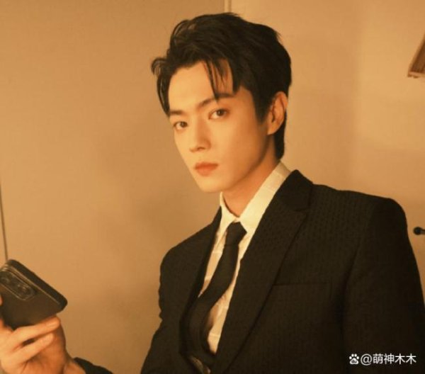 策略宝 律师称许凯若私设赌场最高判10年 赌博行为引关注